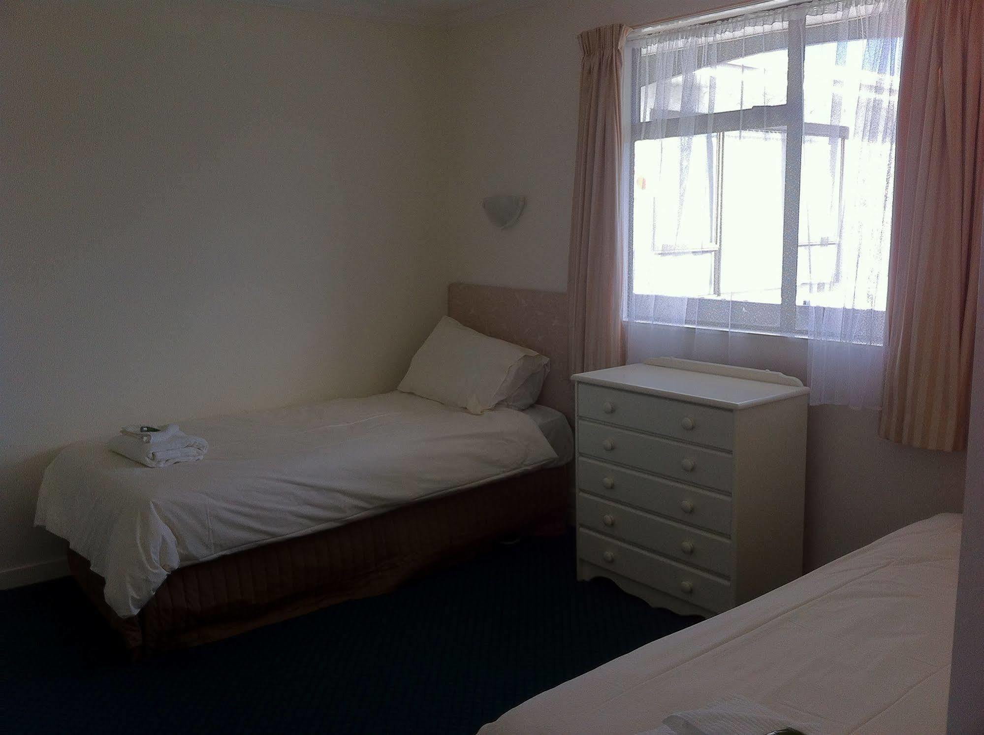 Hawks Inn Motel Upper Hutt Εξωτερικό φωτογραφία