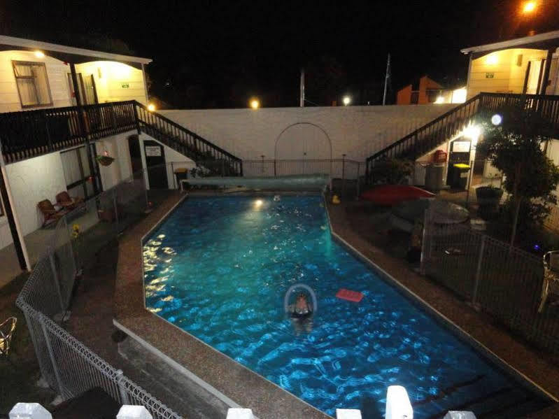 Hawks Inn Motel Upper Hutt Εξωτερικό φωτογραφία