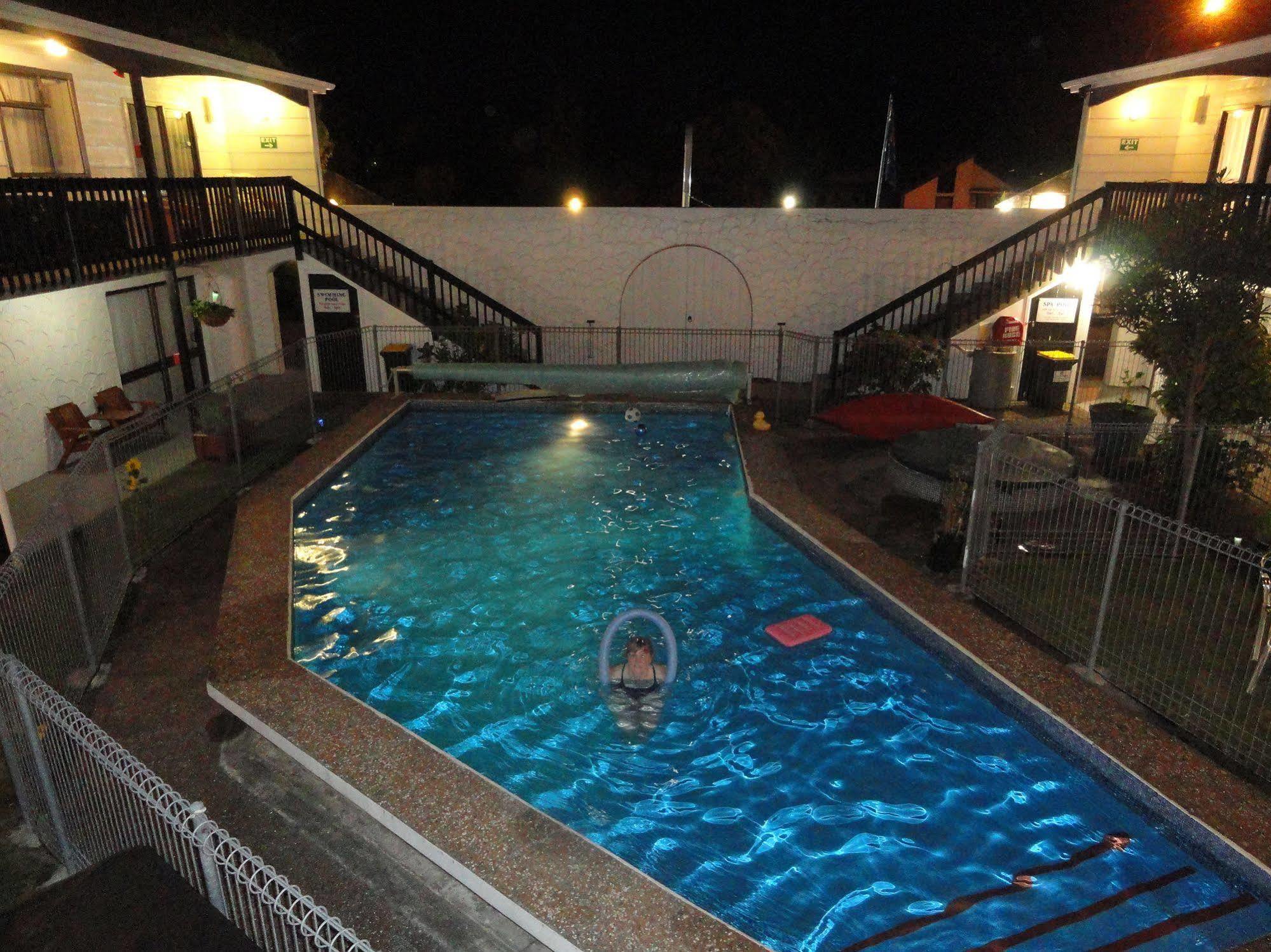 Hawks Inn Motel Upper Hutt Εξωτερικό φωτογραφία