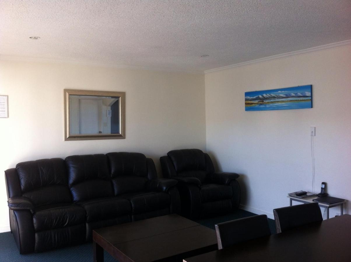 Hawks Inn Motel Upper Hutt Εξωτερικό φωτογραφία